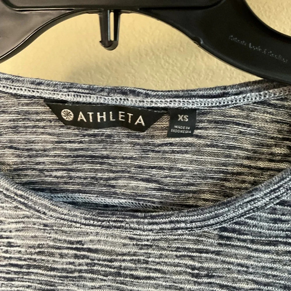Athleta Womens Striped Cutout Breezy Open Back Longsleeve Top Size XS‎ - Picture 4 of 6